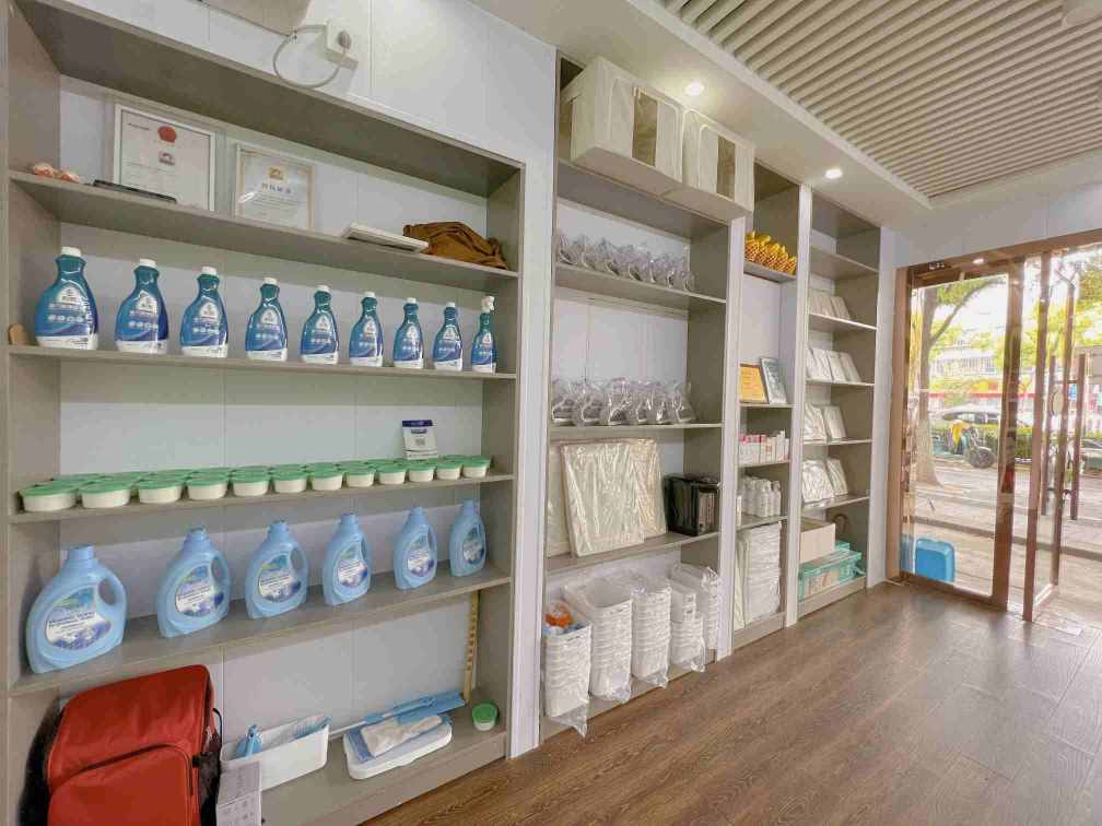 常熟家政保洁专业工具仓库_严选清洁剂